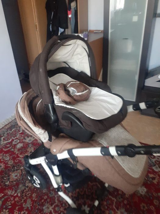 Продам детскую коляску