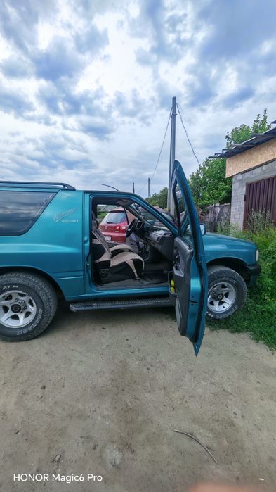 Опел фронтера спорт