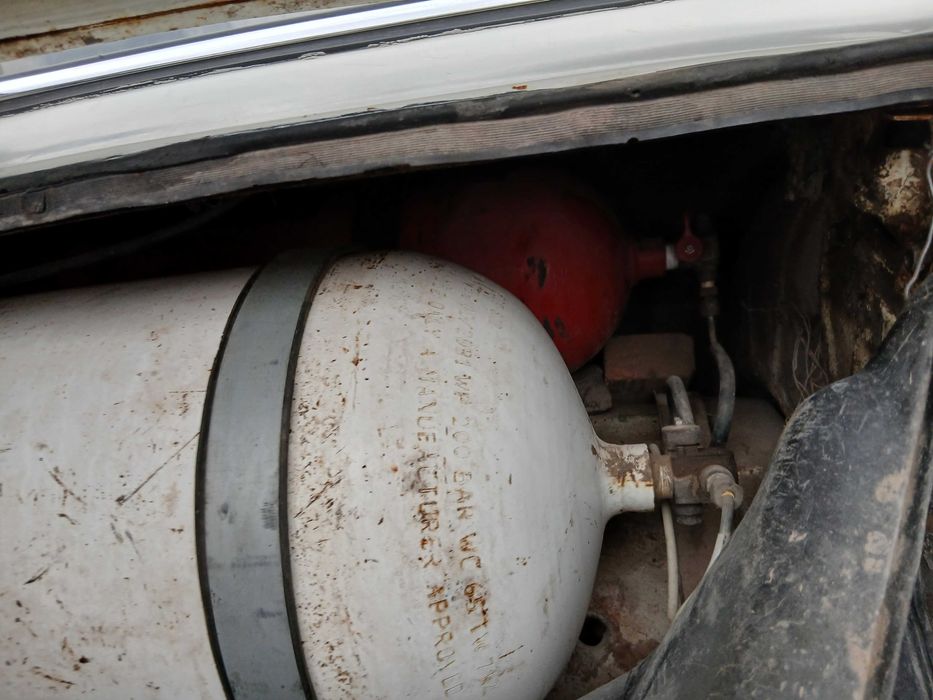 Волга ГАЗ 31029 Сотилади.