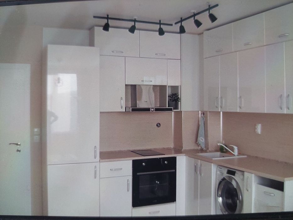 Дава се под наем Двустаен апартамент в София, Манастирски ливади - 70 кв.м за 663 € - Снимка #1