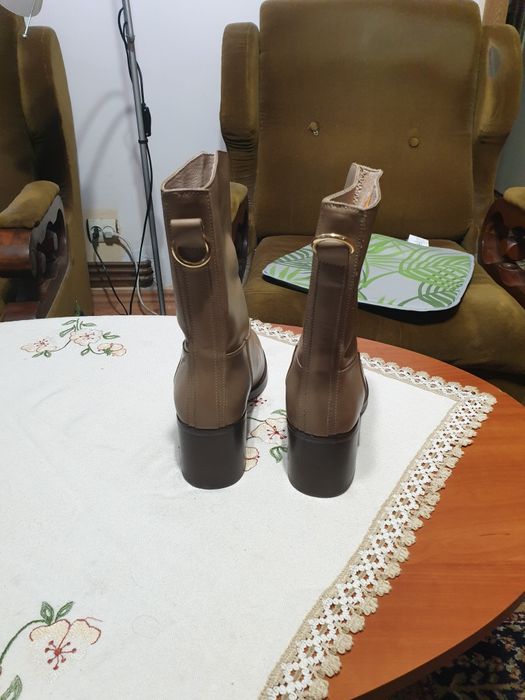 Cizme dama-noi,din piele,marimea 39,poze reale.