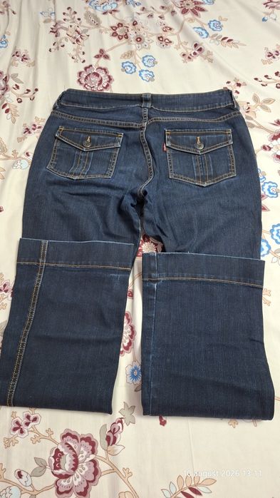 Blugi de damă  LEVI'S, Originali, Albaștri,măsura W32L30,model deosebit