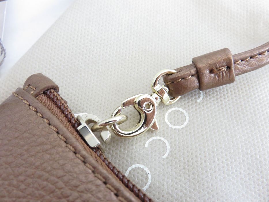 Портмоне/чантичка Coccinelle, нова