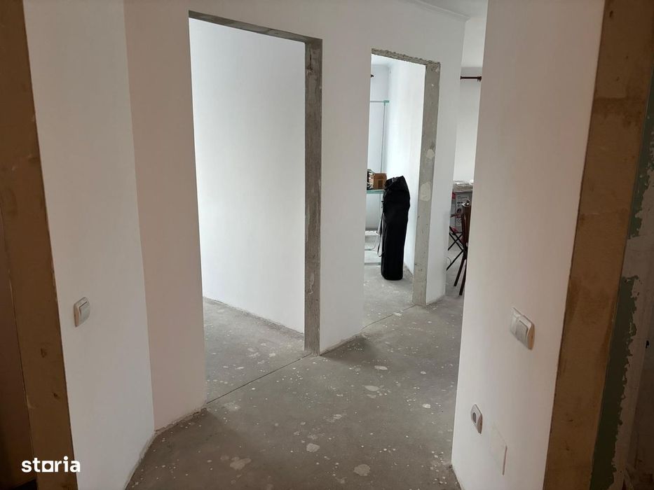 Vand apartament 3 camere Dambul Rotund