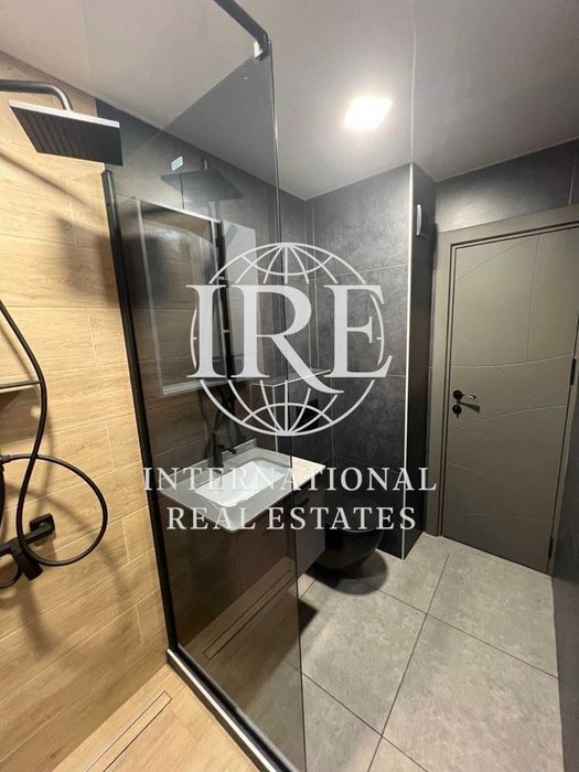 Продава се Тристаен апартамент в Варна, Левски - 90 кв.м за 2612 €/кв.м - Снимка #11