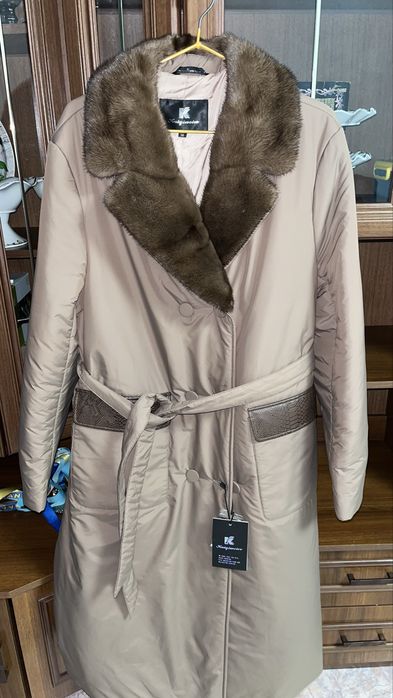 lasagrada с норка воротником