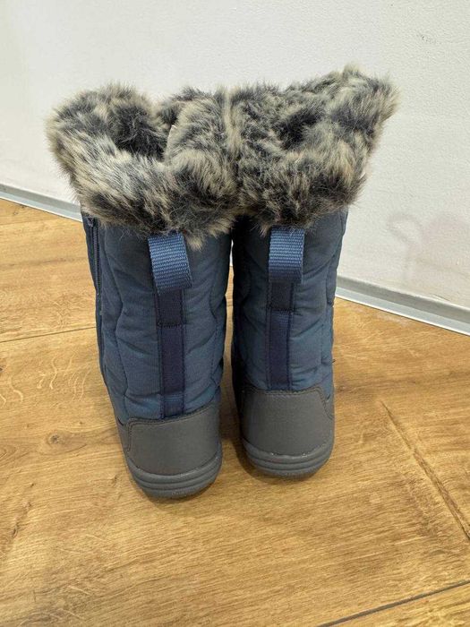 Cizme iarnă Quechua damă mărimea 37, îmblănite, stare excelentă