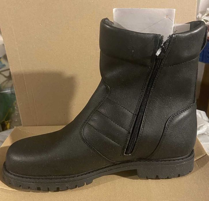 Продавам мъжки боти