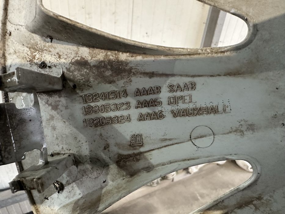 Тасове оригинални 17 цола Opel/Опел Инсигния,Астра,Зафира