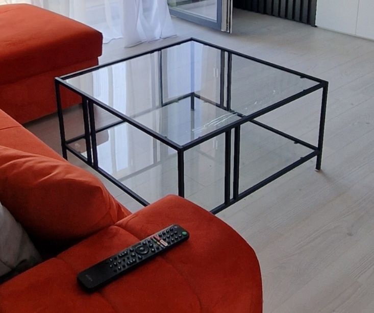 Masuta de cafea neagra