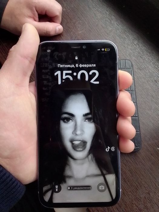 Продаю iPhone 11 128 Гб