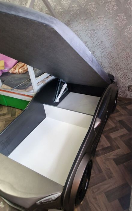 Продам кровать-машинку