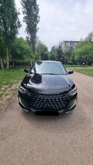 Oniks 3 pazitsiya sotiladi