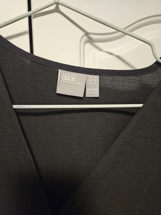 Bluza Asos maneca lunga