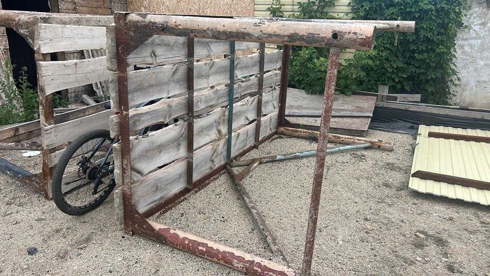 Продам строительные столы