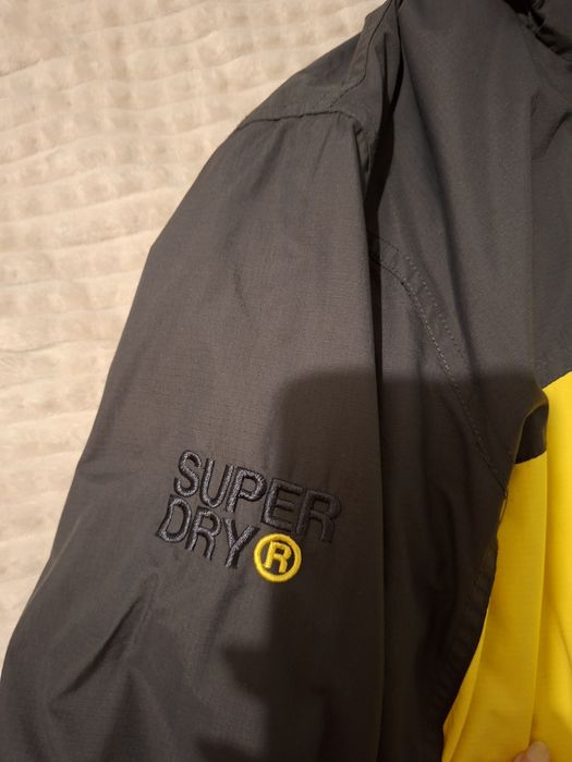 Geaca anti-vant superdry originala