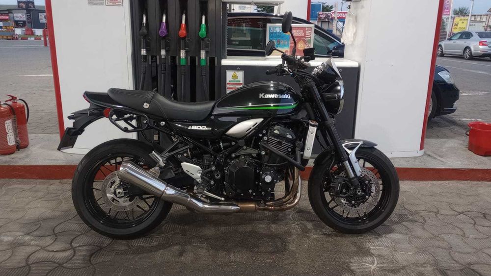 Kawasaki Z900RS (Retro-Sport)