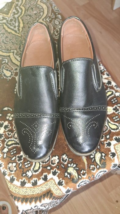 Продам туфли для мальчика
