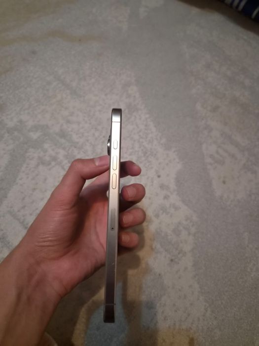 Продаю Iphone 16 pro max