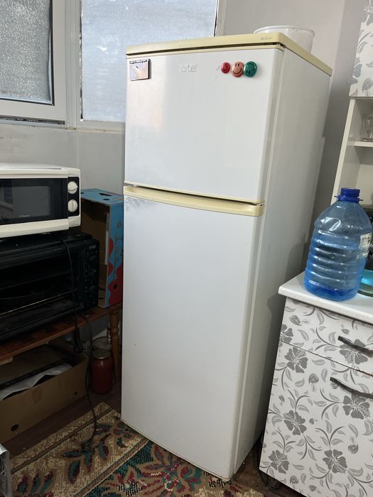 Холодильник продается срочно