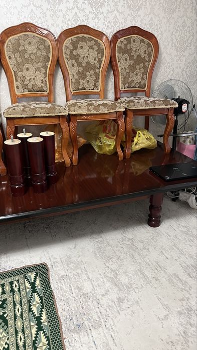 Гостевой стол 3,5 м со 12 стульями