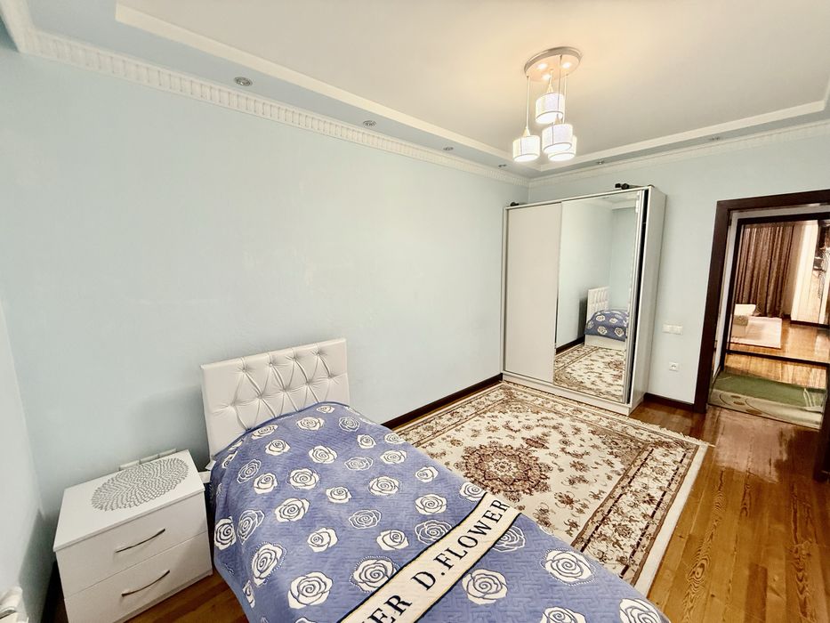 Продается 5 комнатная Банковская 150квМ Чиланзар 6 СтарМед