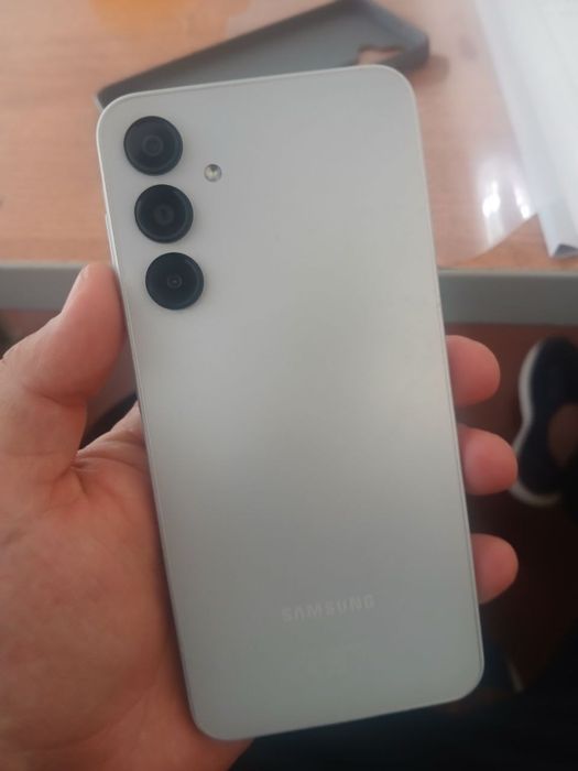 Samsung galaxy a16