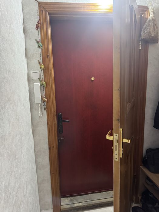 Метталическая дверь входная
