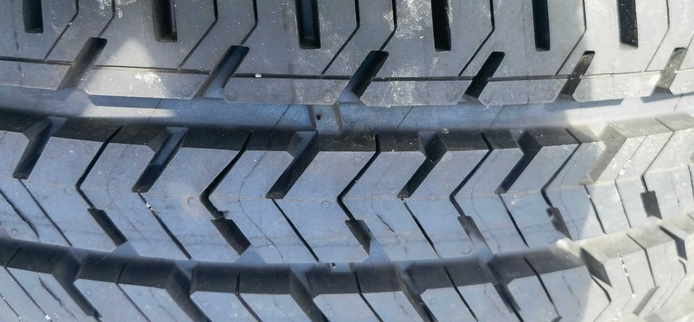 ЧИСТО НОВИ 215 /60 r17 C Michelin Agilis