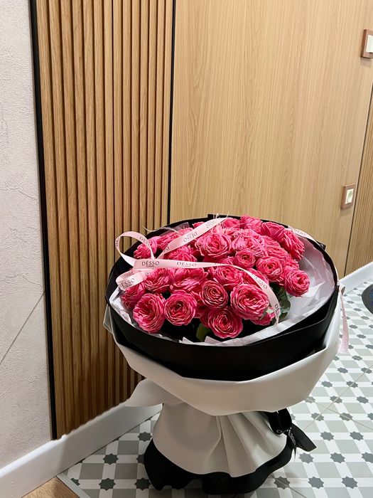 Цветы пионовидные розовые