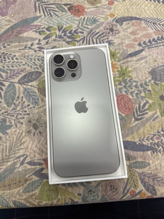 Iphone 16 pro Max , 256 GB, американец