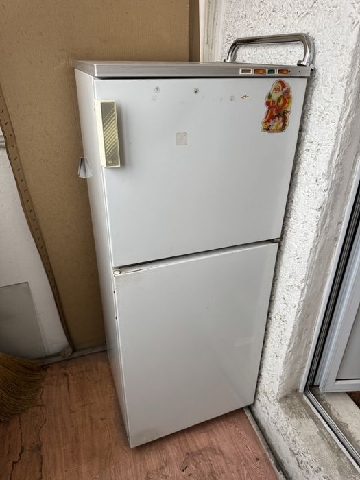 Холодильник продам