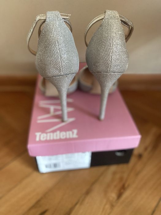 Дамски официални токчета