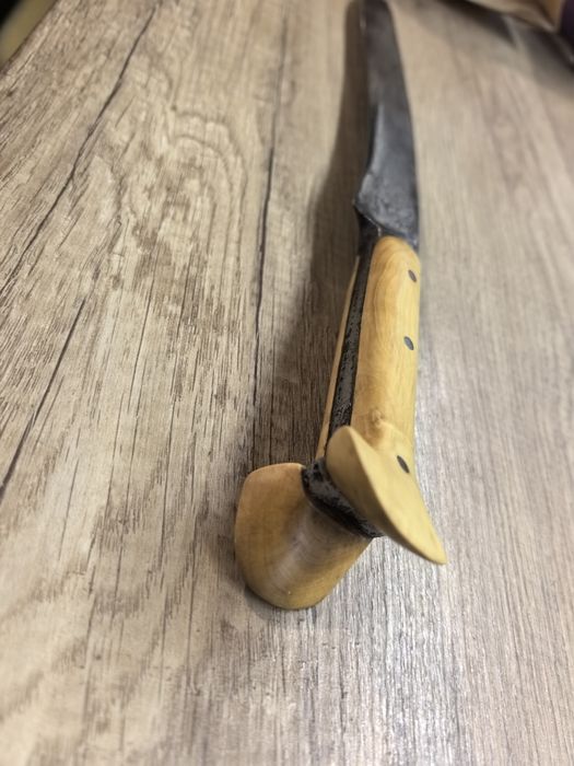 Стар нож караколак