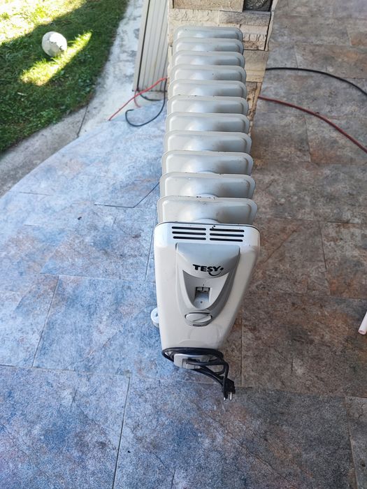 Calorifer electric ulei Tesy 2500W, 12 elementi, 2 trepte, termostat, perfect functional - ca nou!