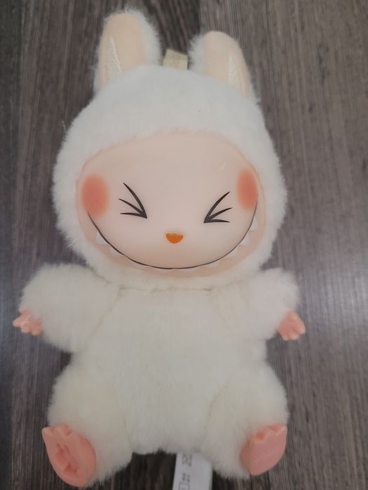 Продаю labubu оригинал