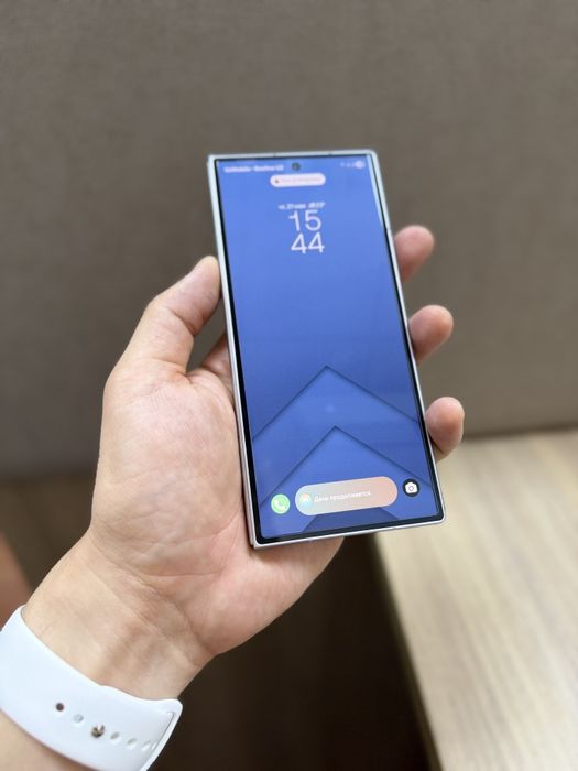 Срочно продам Samsung Galaxy Fold 7