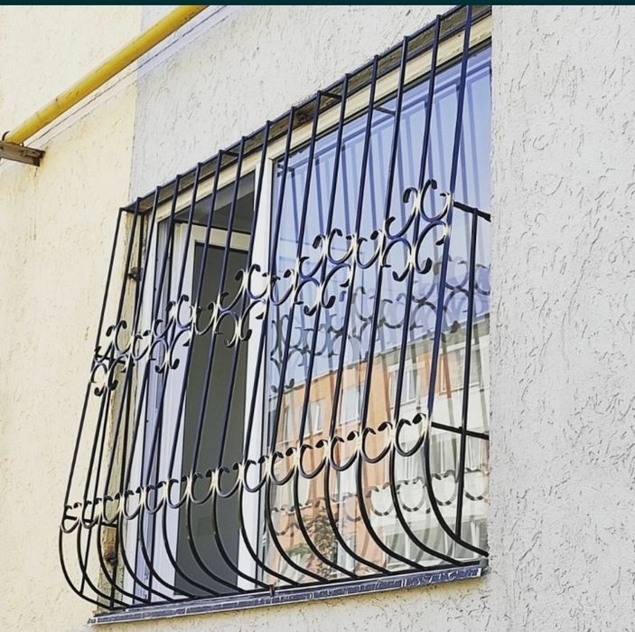 Решётки на окна от выподение детей