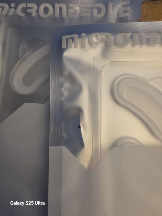 Микро игли за очи и устни гънки
