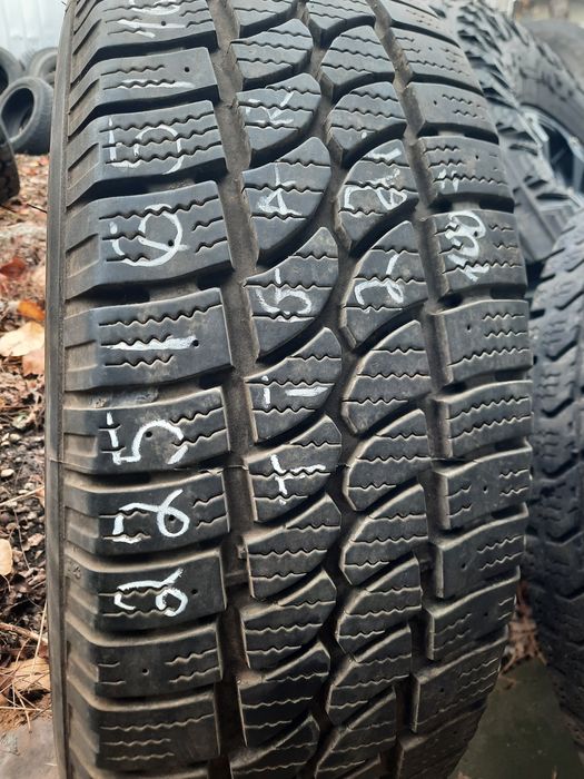 Единични Бусови: 225/75/16С;225/65/16С и 195/75/16С  бусови Зимни Гуми