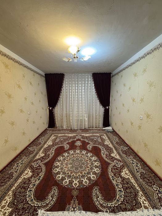Продаётся 2 х комнатная Квартира