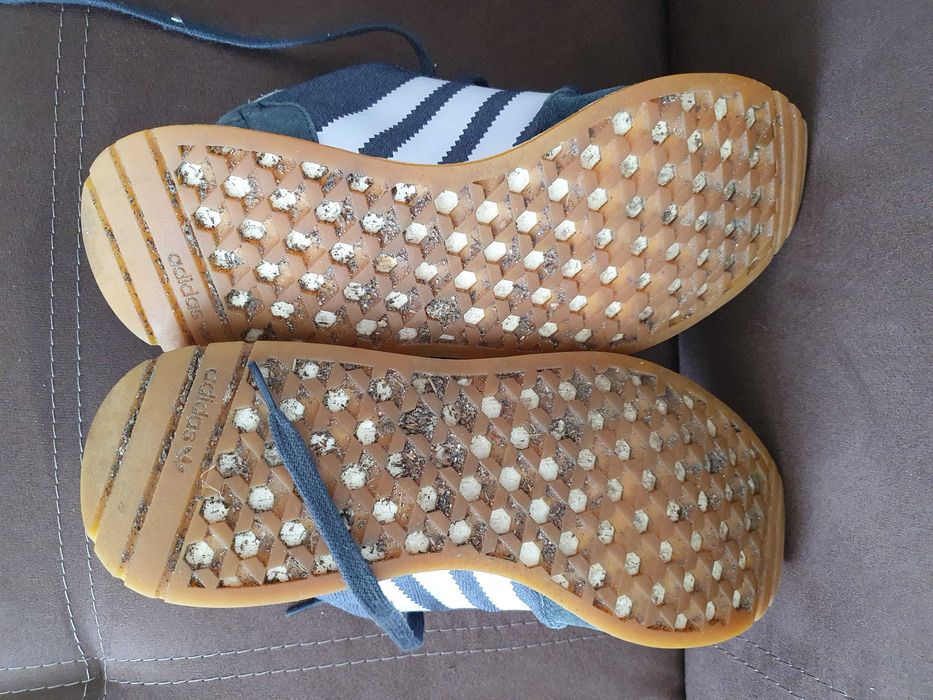 Adidas boost обувки