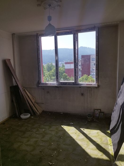 Двустаен апартамент