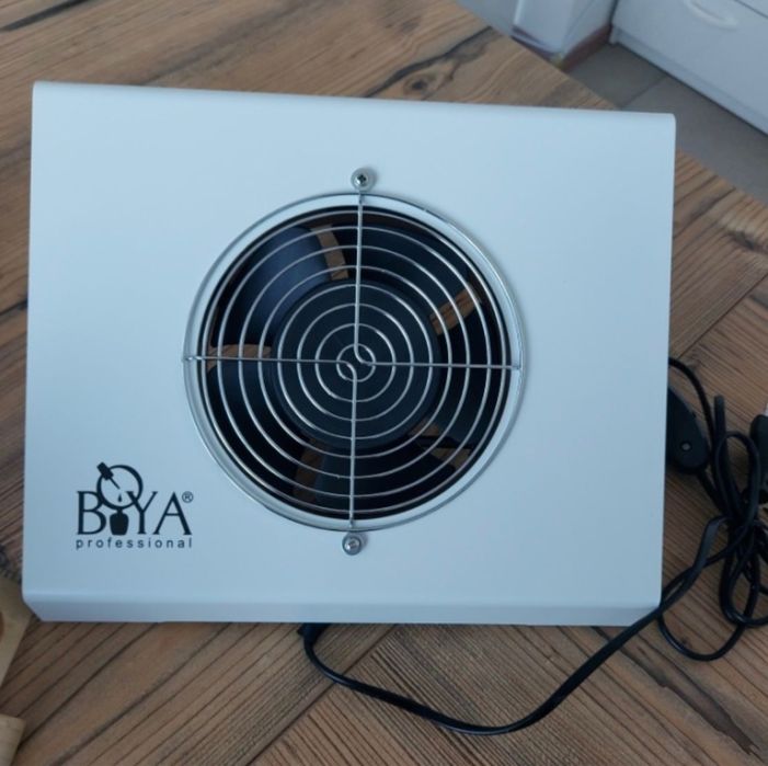 Маникюрный набор продается