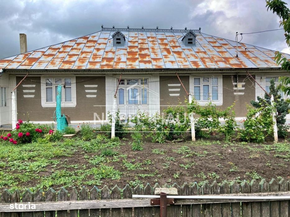 Casa la tara si teren intravilan, in sat Carja, jud Vaslui