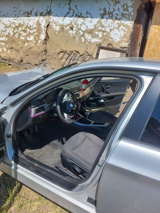 Vând bmw e 90 320 d 163 cp avariat,motor funcțional