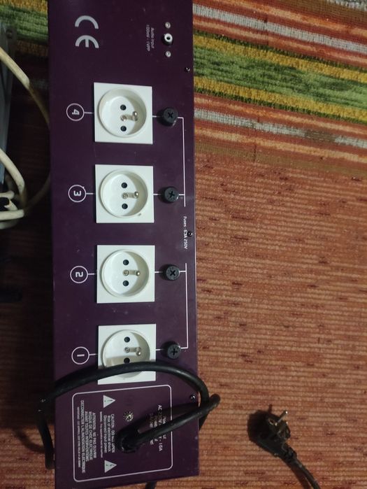 Димер уред за цветомузика