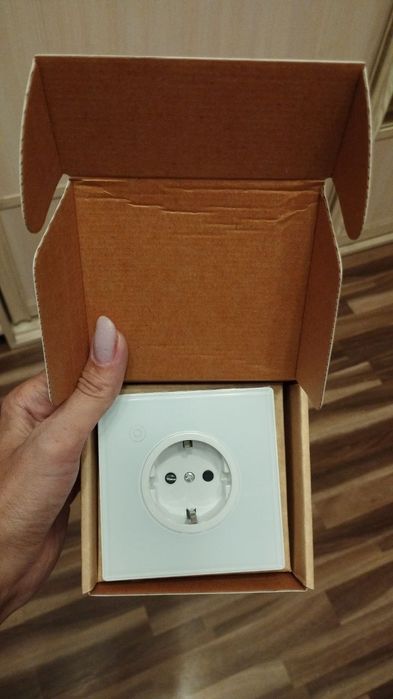 Умная розетка Moes WIFI 16A