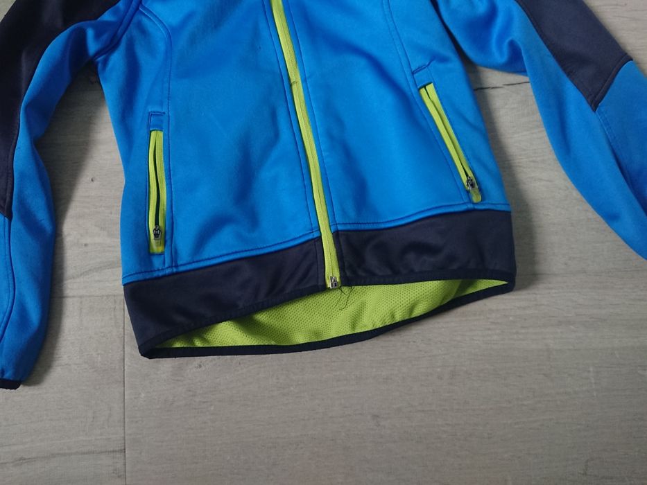 Jacheta softshell măr 6/7 ani 116-122 cm