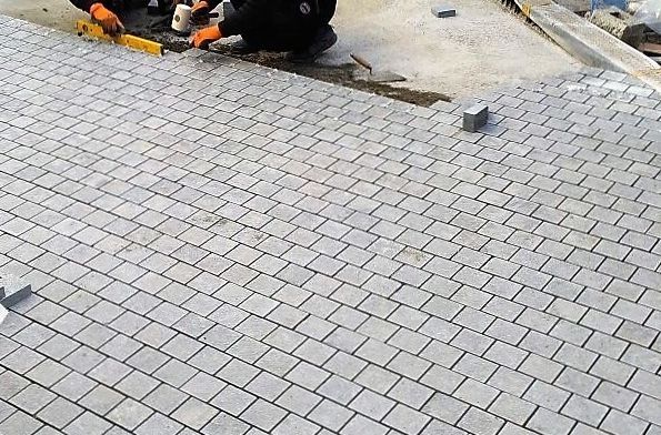 Брусчатки ложим любова вида